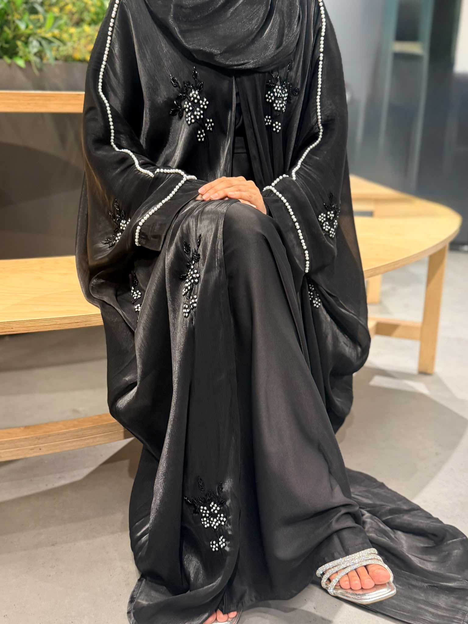 Eiliyah Pearl Vine Abaya