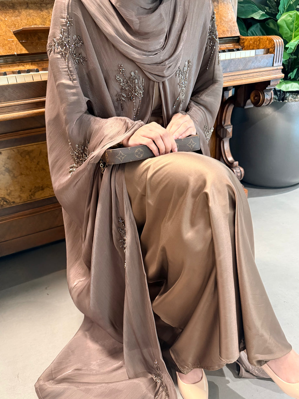 Eiliyah Abaya