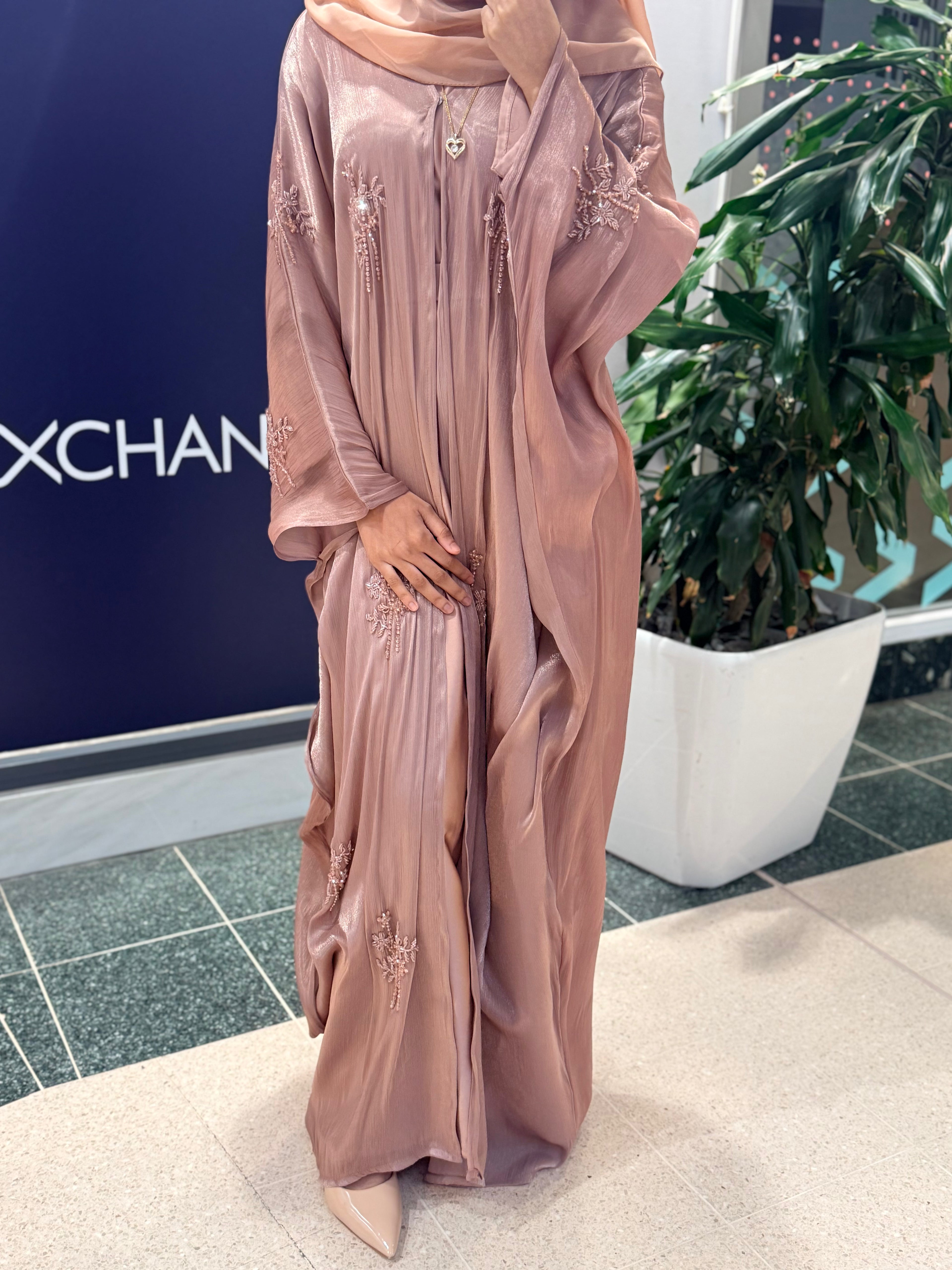 Eiliyah Abaya