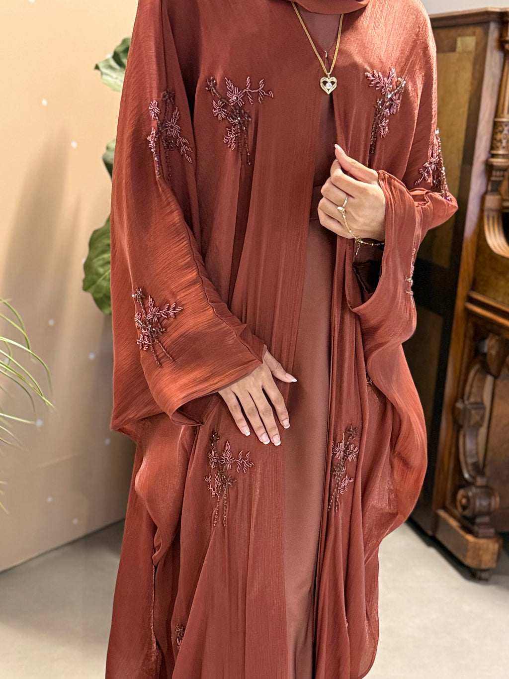 Eiliyah Abaya