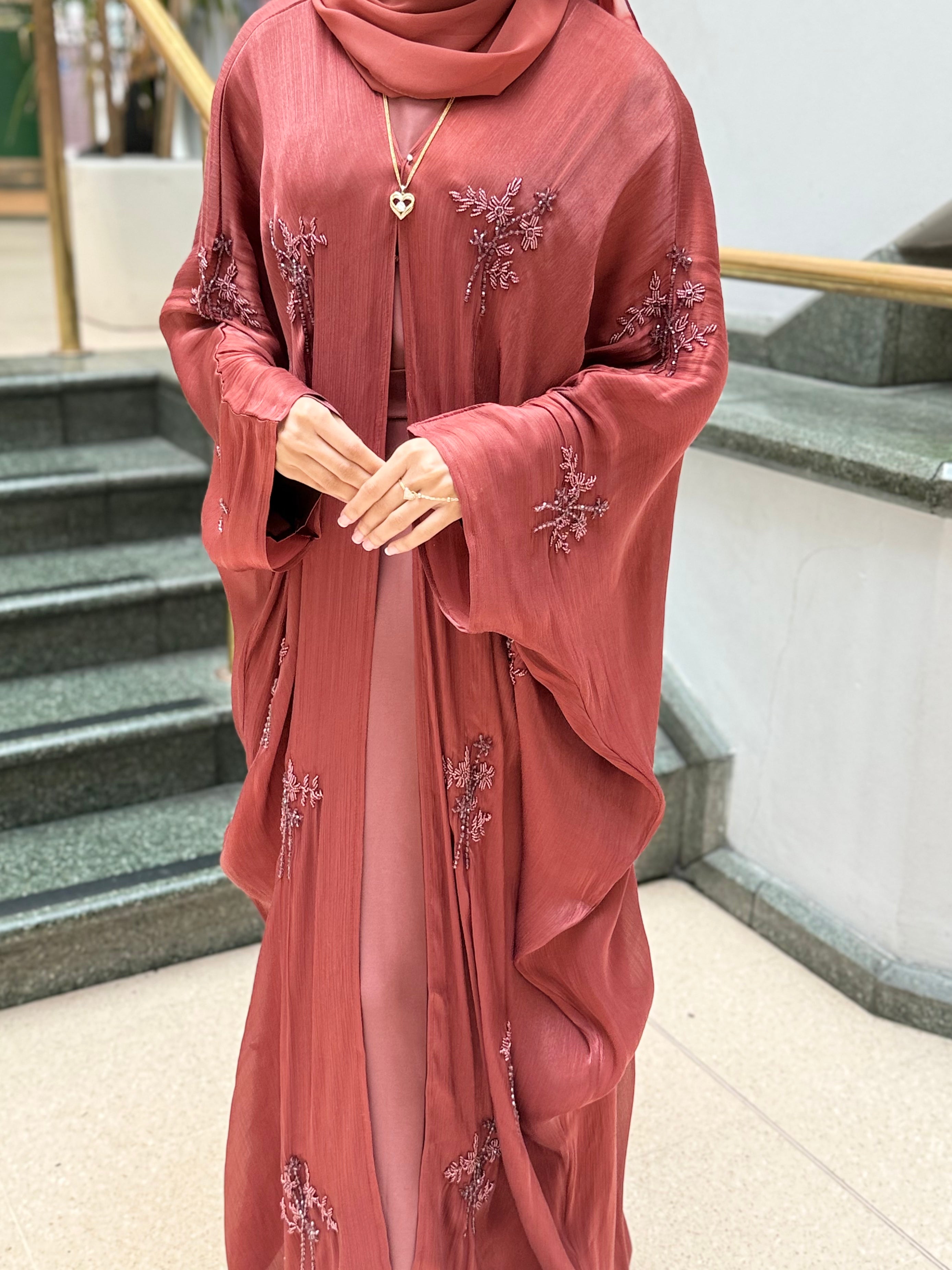 Eiliyah Abaya