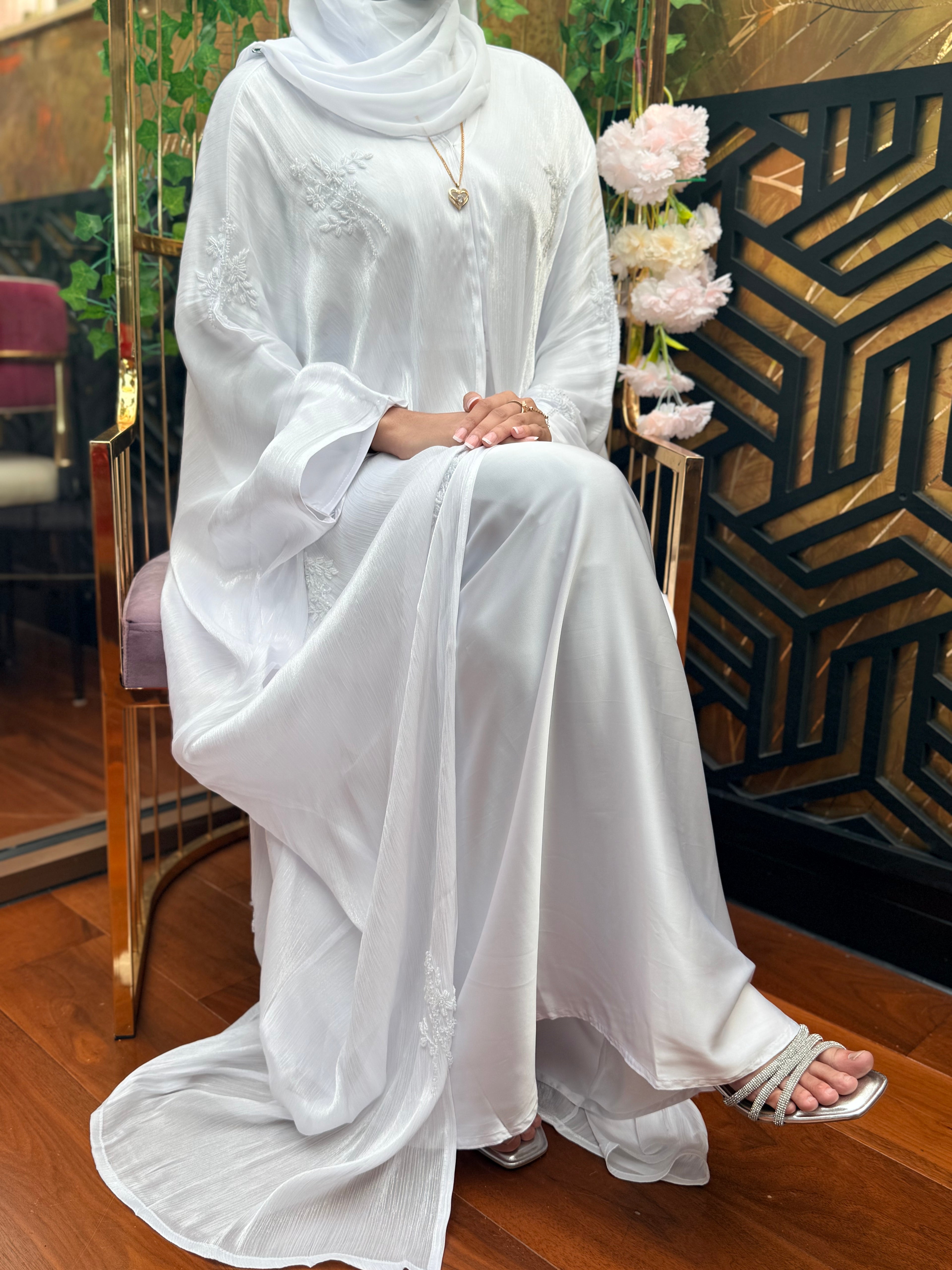 Eiliyah Abaya