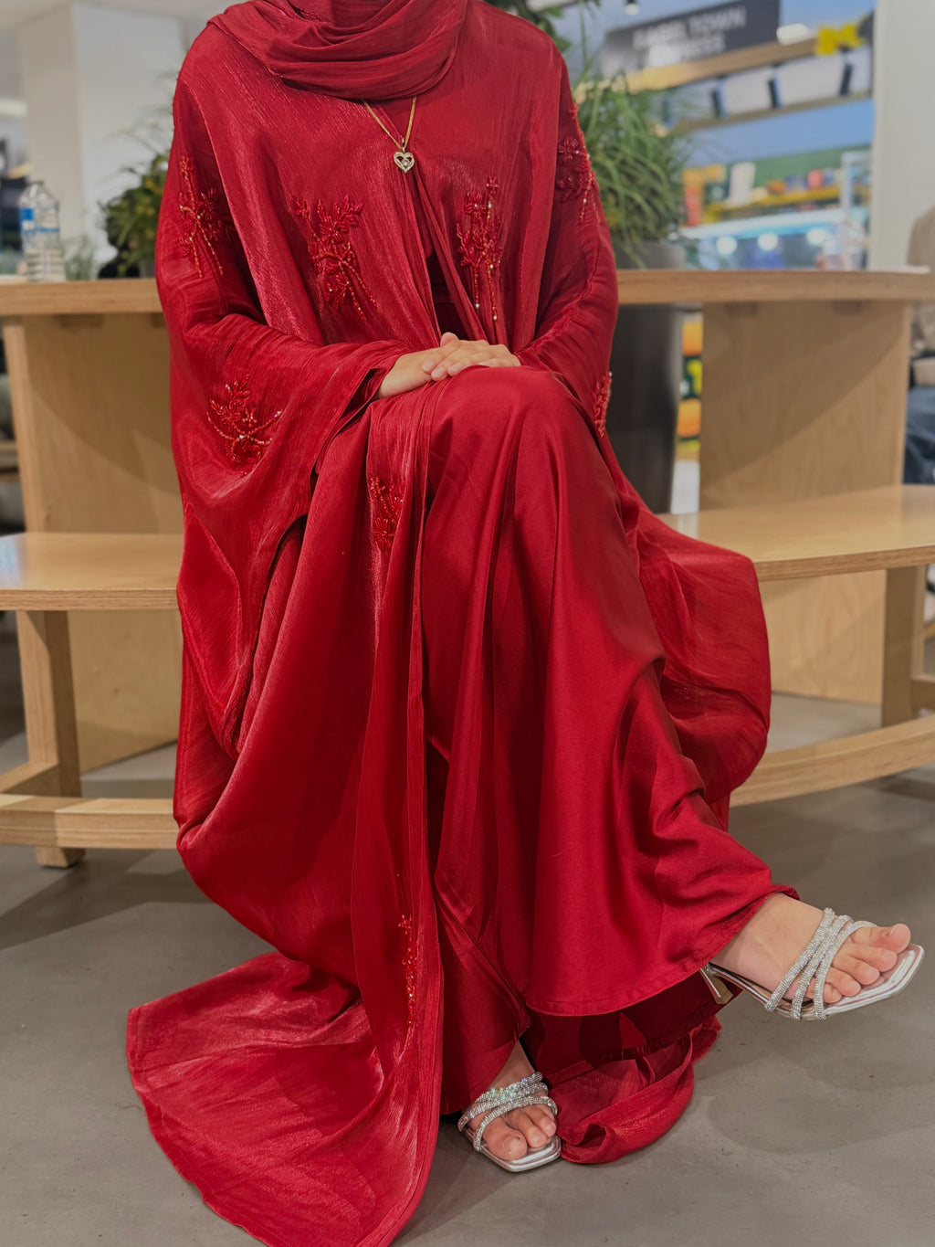 Eiliyah Abaya