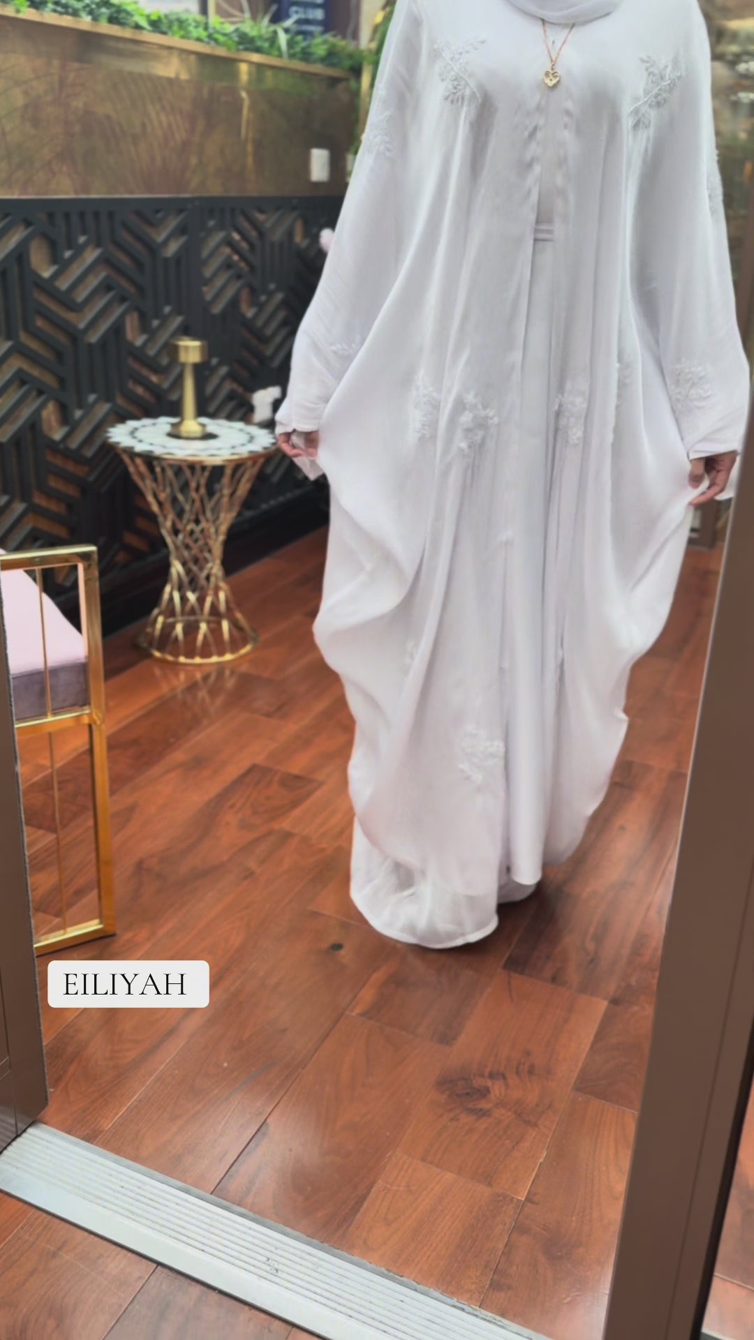 Eiliyah Abaya